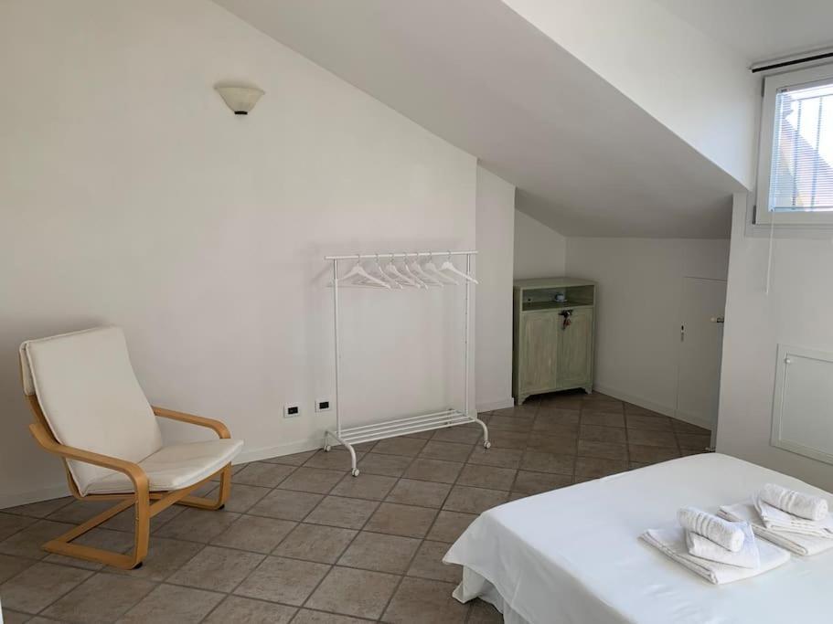 Mansarda Con Vista In Centro A Piacenza Apartamento Exterior foto