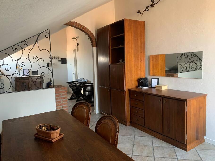 Mansarda Con Vista In Centro A Piacenza Apartamento Exterior foto